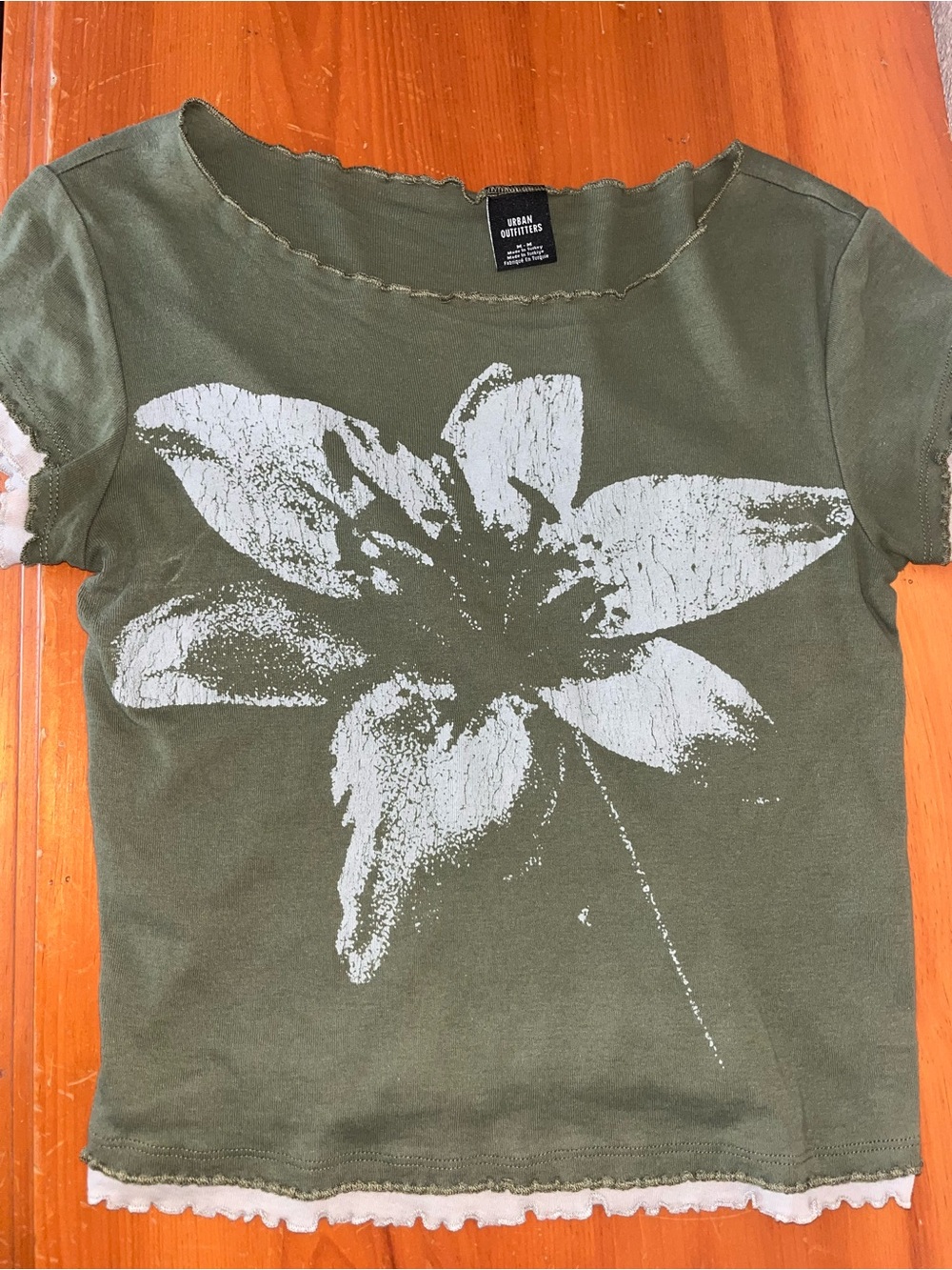 Urban Outfitters Olive Green Floral Graphic Tee - Picture 2 of 5